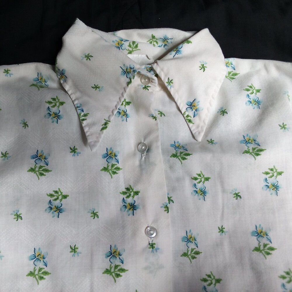 Vintage Shirt Accent Floral Button Shirt Blouse